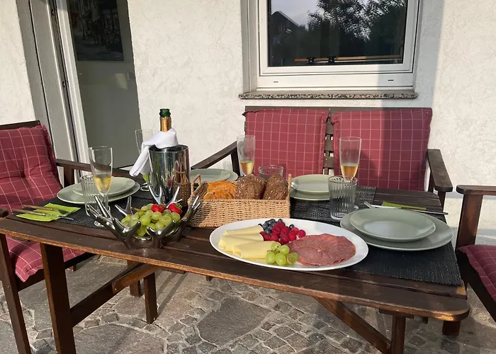 4 Bedrooms, 2 Bathrooms, Kitchen, Terrace - 10 Min To Fairground