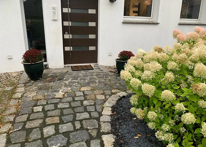 4 Bedrooms, 2 Bathrooms, Kitchen, Terrace - 10 Min To Fairground