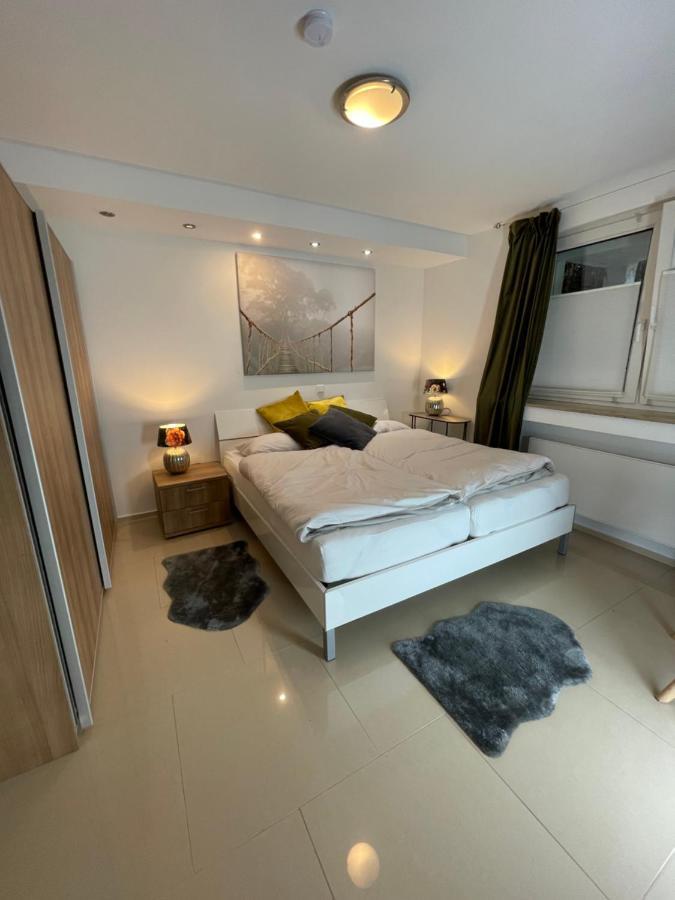 Apartment 4 Bedrooms, 2 Bathrooms, Kitchen, Terrace - 10 Min To Fairground